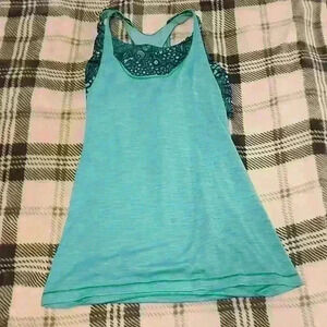 Lululemon Size Small twist and toil tank - sports bra with attached tank top